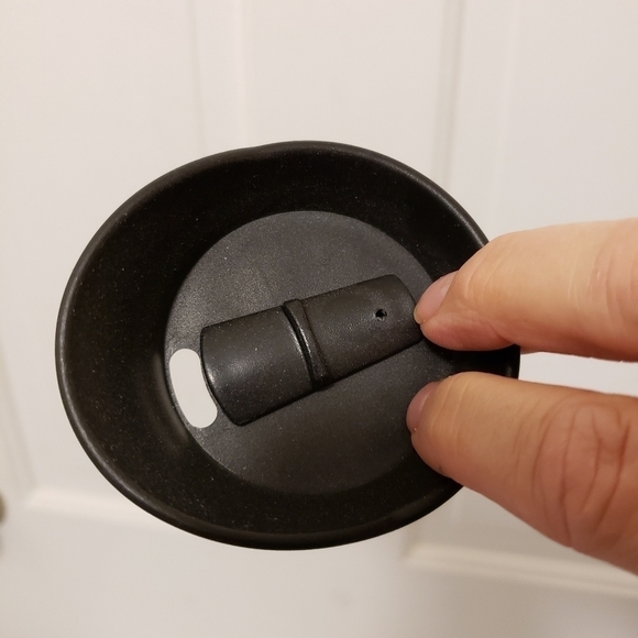 Starbucks 2020 Mistletoe Green Holiday Travel Mug with lid - Picture 9 of 12